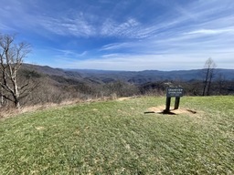 Grandview Overlook is located at milepost 281.4 and sits at an elevation of 3,240 feet. 